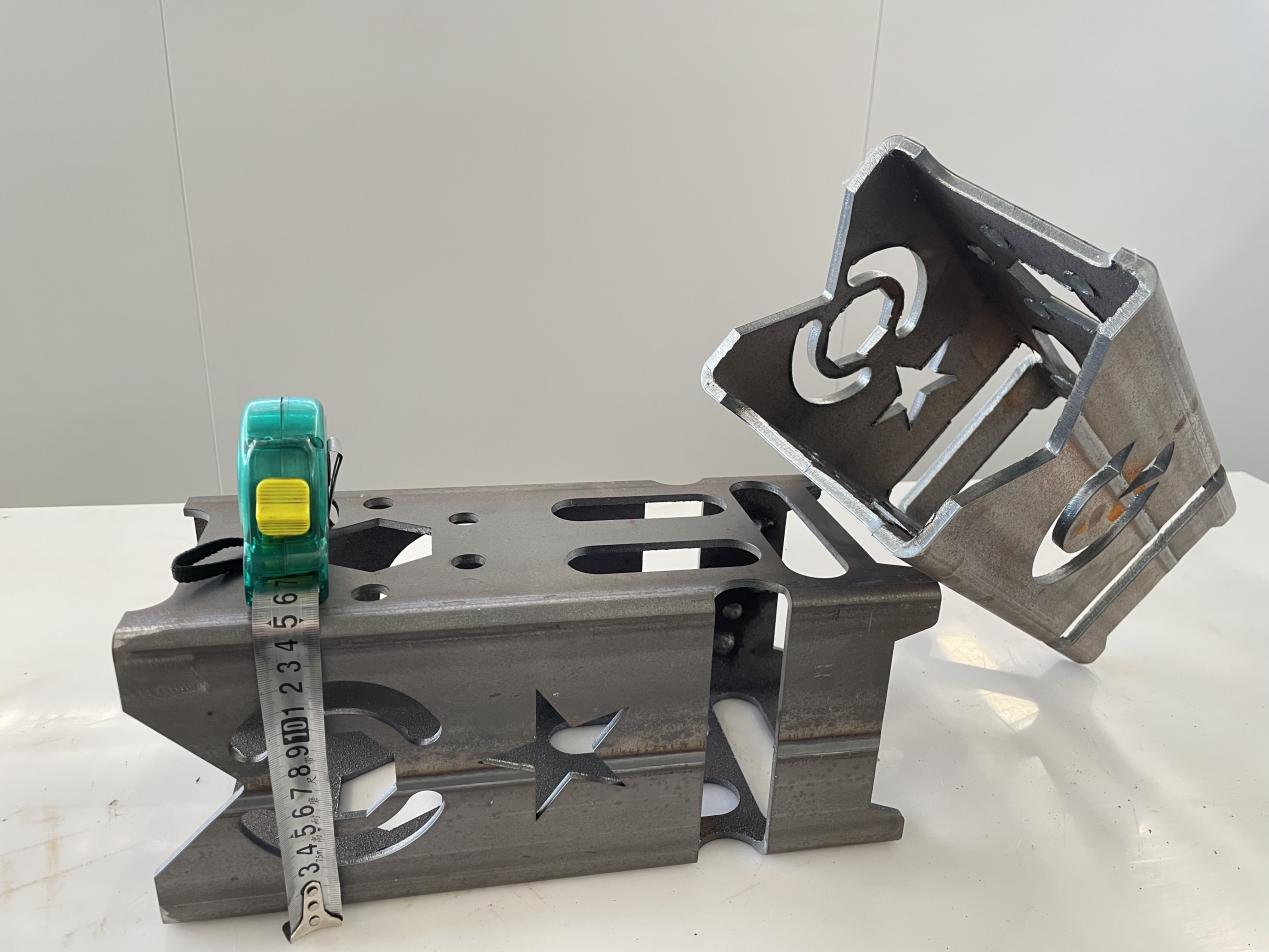 不銹鋼激光切割，做到這一點(diǎn)，徹底解決“毛刺”問題？